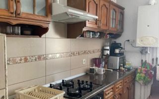 Apartament cu 2 camere, 51 mp, decomandat, Zona Shopping City - Poză 3