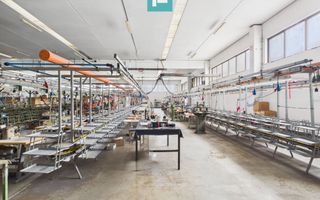 Hală de producție, cu birouri și teren, în Sebiș - Poză 10