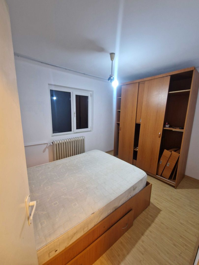 De inchiriat apartament 2 camere , Piata Resita Sector4 - Poză 1