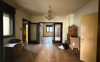 Proprietate rara pe o strada boema - Poză 4