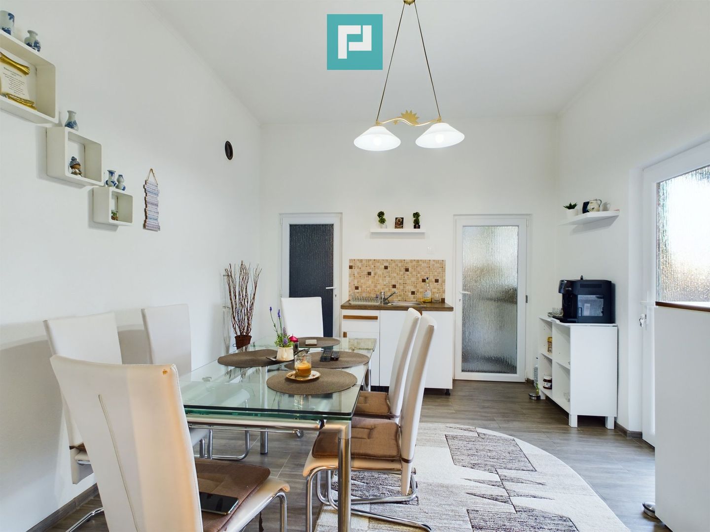 Casă centrală cu spațiu comercial - Poză 6