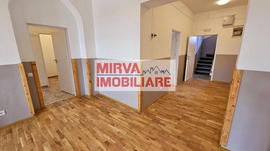 🏢 Spațiu de birouri – 5 camere, 3 băi – Etaj 1 vilă, Zona Centrală - Poză 6