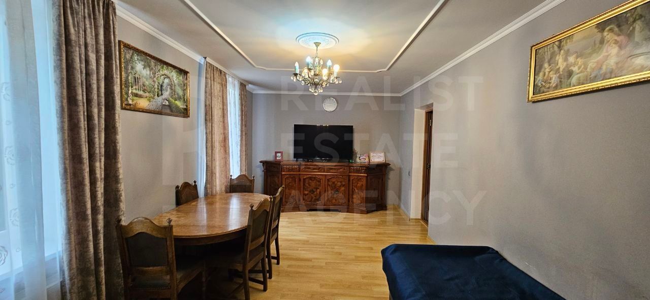 Chirie, apartament, 5 camere, Strada Haiducilor, Codru - Poză 1