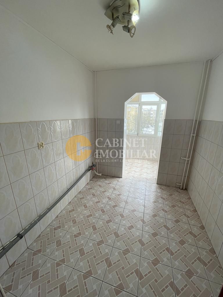 Etaj 3 apartament cu 2 camere decomadat zona Mircea-Galata - Poză 7