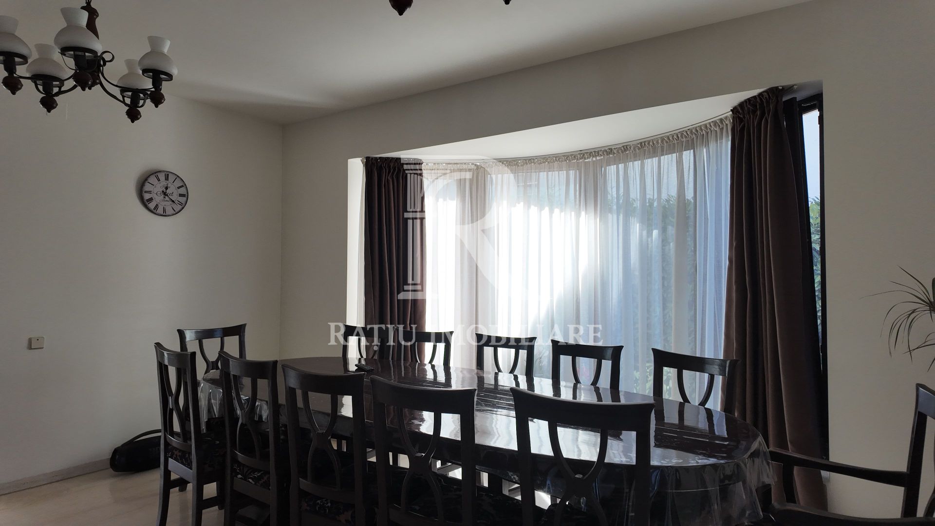 Casă spațioasă cu etaj | 204 mp | Teren 594 mp | Sântandrei - Poză 9