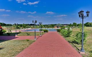 Sala de evenimente cu  piscina si foisor Biled COMISION 0 % CUMPARATOR - Poză 42