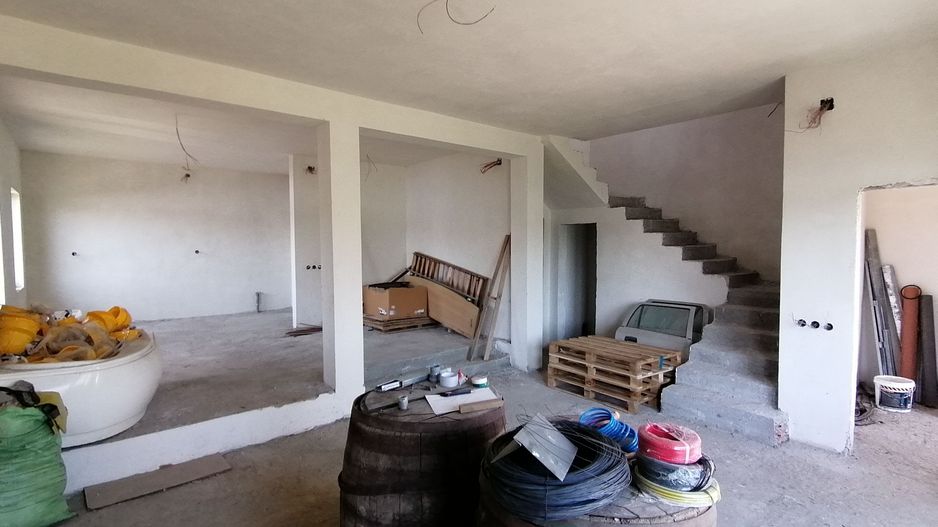 Casa P+1 - comuna 1 Decembrie - str. Victoriei - Poză 6