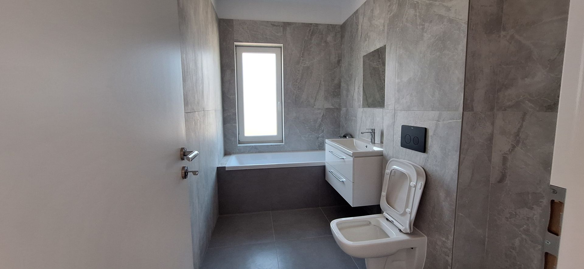 Apartament 2 camere cu loc de parcare inclus - Poză 4