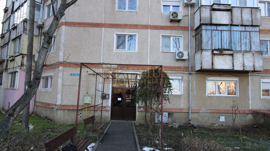 apartament 3 camere, 2 bai, centrala proprie, ideala pentru un cuplu - Poză 13