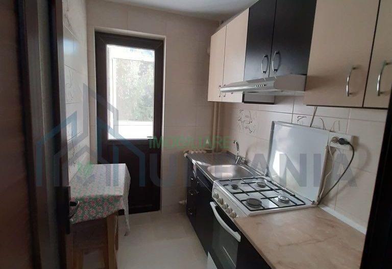 Închiriez apartament 2 cam. Podu Roș - Poză 5