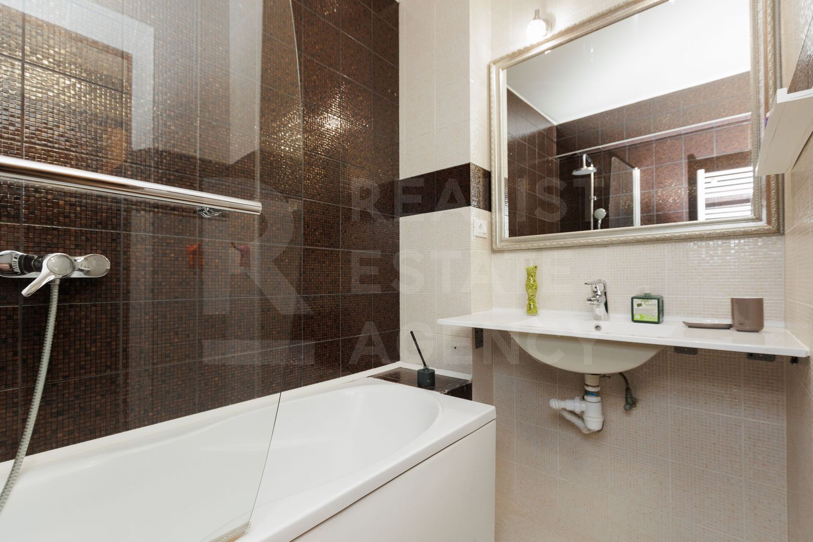 Chirie, apartament, 3 camere, strada Nicolae Anestiade, Centru - Poză 20