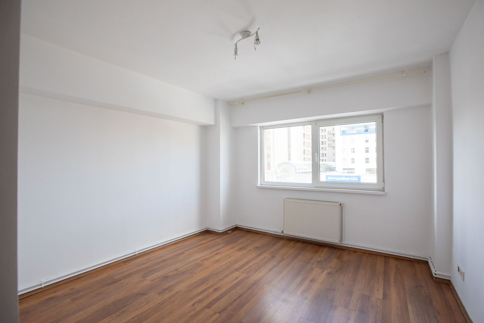 Oferta rezervata! Apartament Spațios de Închiriat | Centru Civic, Brașov - Poză 14