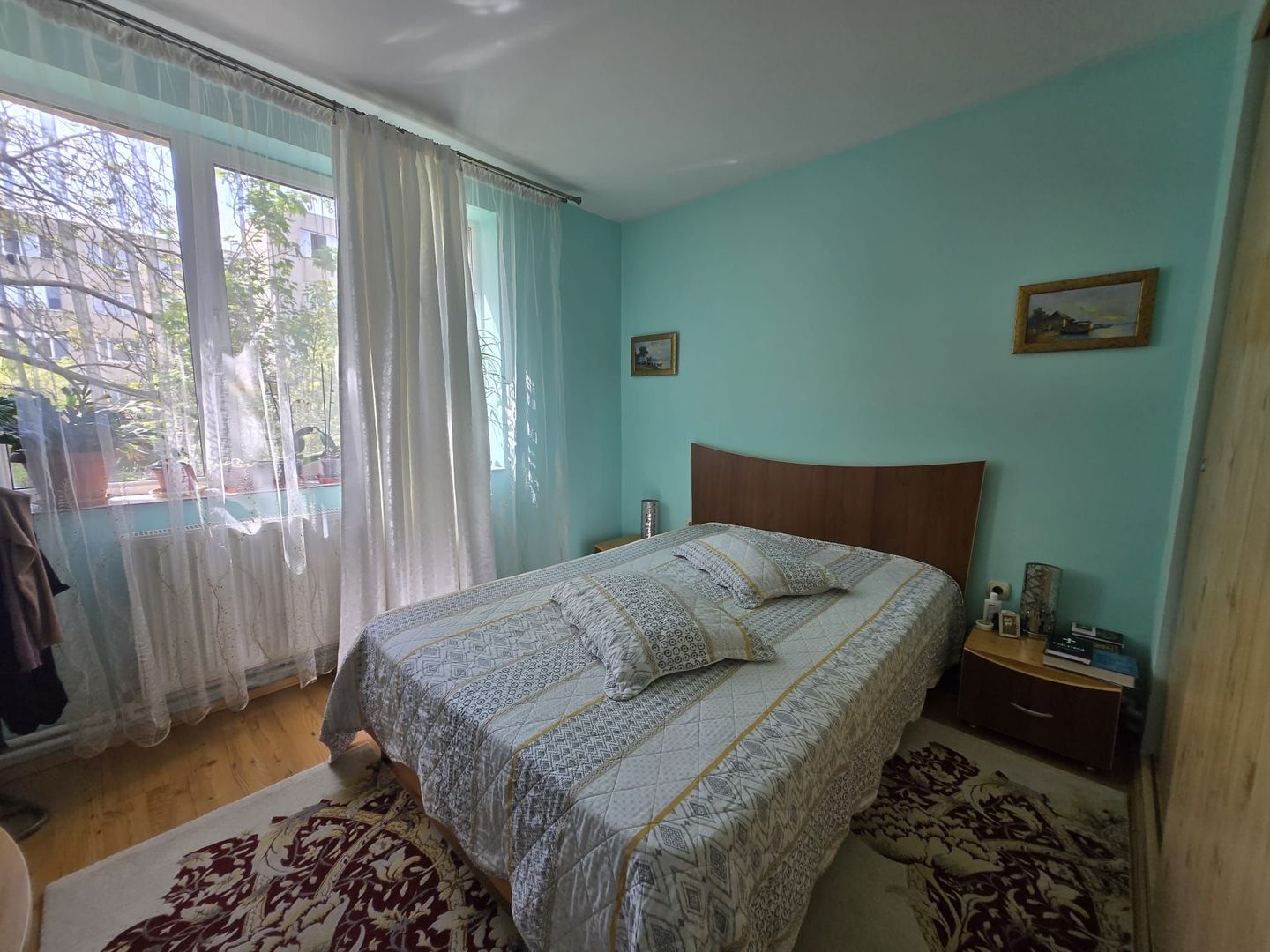 Apartament cu 3 camere  de vanzare - B dul 1 Mai - Poză 3