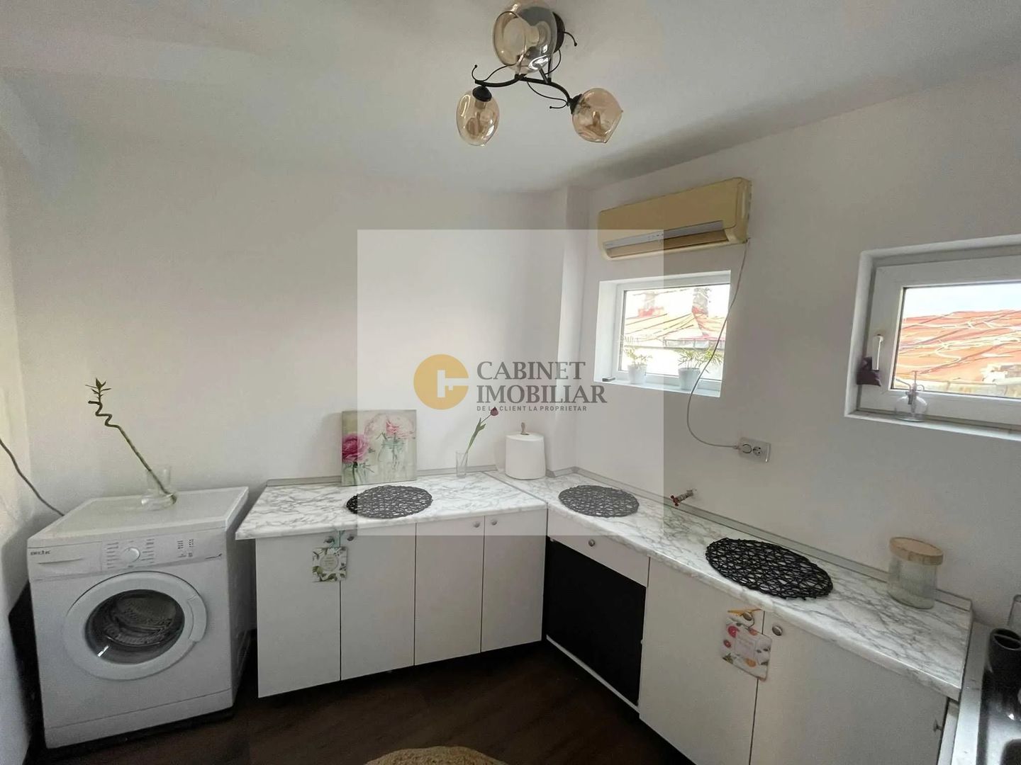 Garsoniera | Bulevard Nicolae Balcescu | Mansarda | Renovata - Poză 3