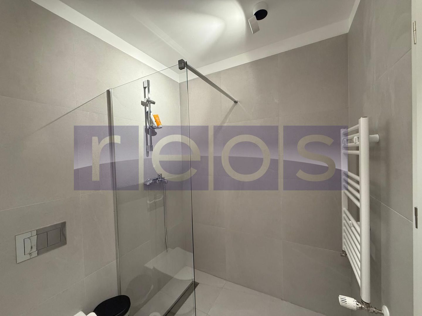 INCHIRIERE 4 CAMERE | ONE NORTH LOFT | MOBILAT SI UTILAT LUX | LOC PARCARE | - Poză 44