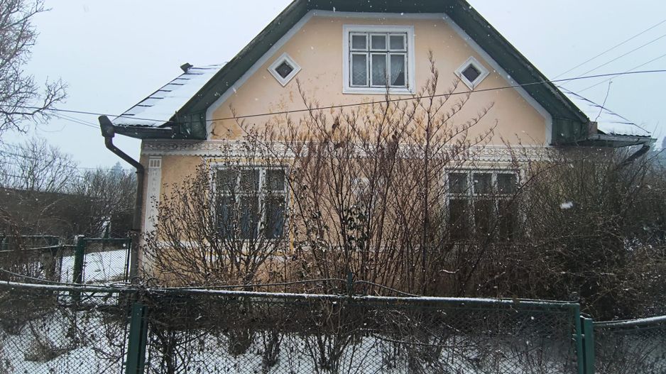 CASA DE VANZARE + ANEXE 2500 MP / PUTNA - Poză 13