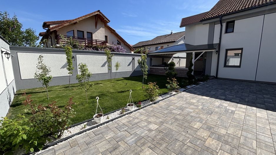 Casa INDIVIDUALA 6 camere, curte superba - zona Brana, Selimbar - Poză 2