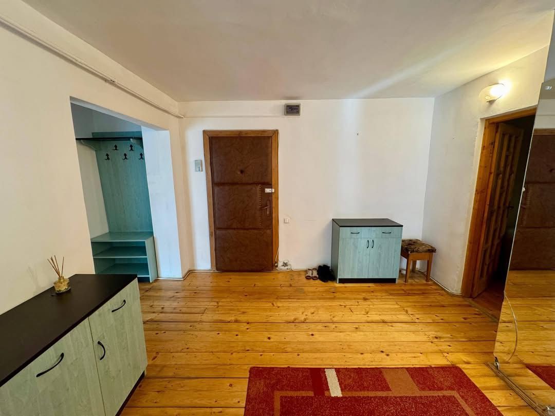 Vând apartament cu 2 camere, decomandat, 55 mp, parter, zona Steaua. - Poză 3