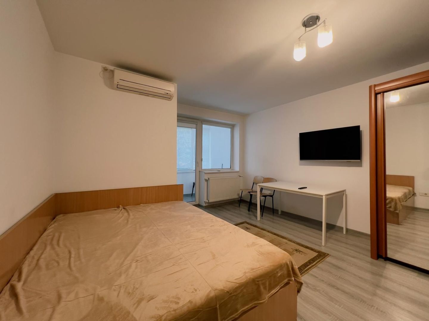GARSONIERA LUJERULUI, BUCATARIE INCHISA, PET-FRIENDLY, METROU 3 MINUTE - Poză 3