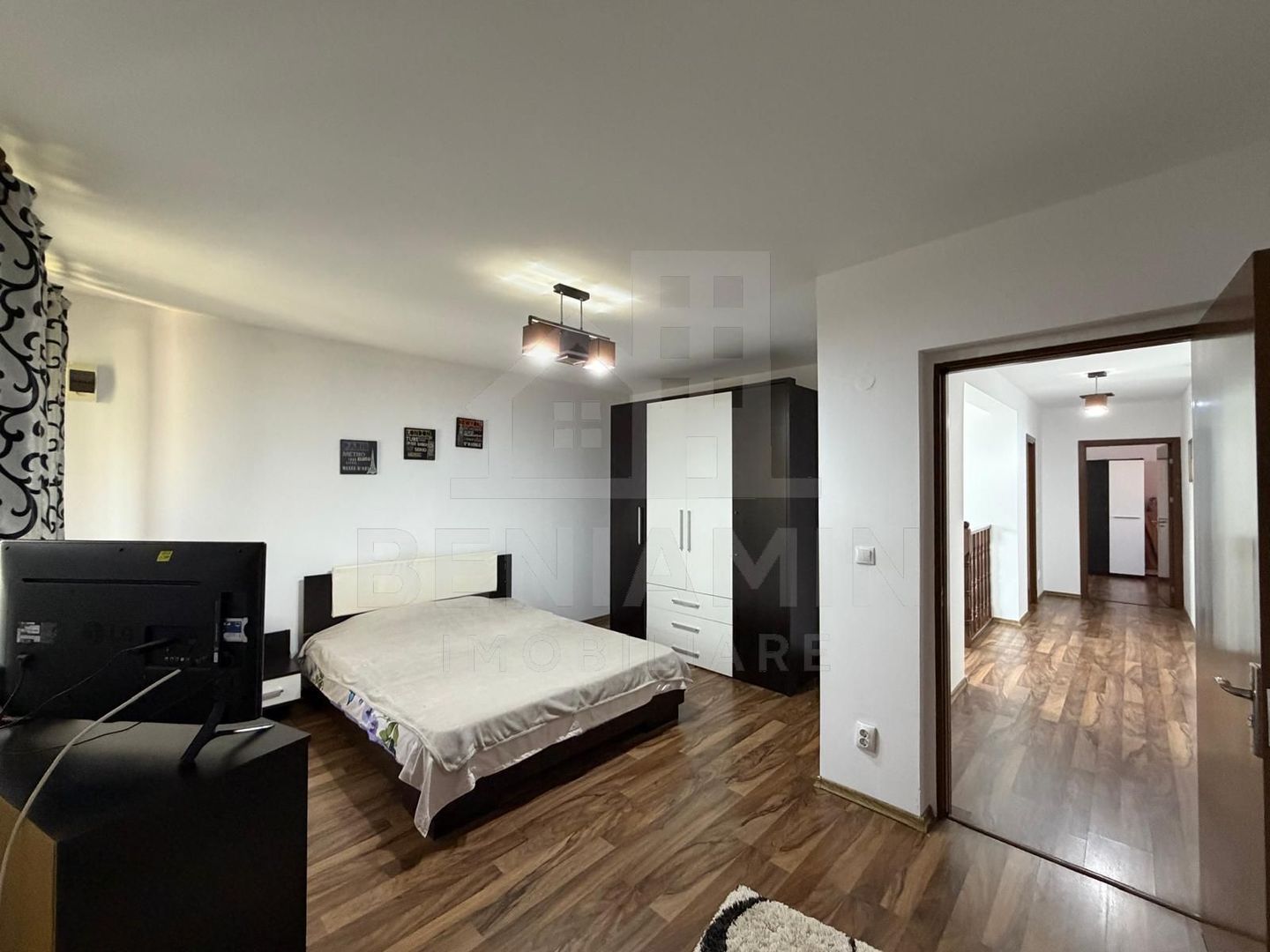 Casa moderna 5 Dormitoare 524mp teren Bariera Valcii -mobilata - Poză 6