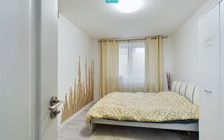 Apartament cu 2 camere la curte , renovat recent - Poză 13