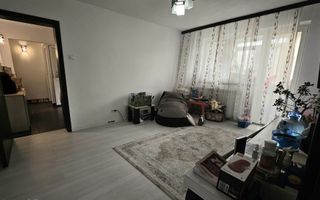 De vanzare Apartament 4 camere, Zona Inel 2 - Poză 2