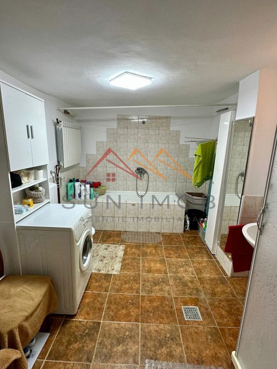 Casa 3 camere, central, mobilata, utilata, Campina, Prahova - Poză 17