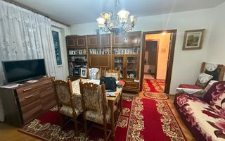 3 semidecomandate,  etaj 1, zona Supeco - 100 000 Euro - Poză 1