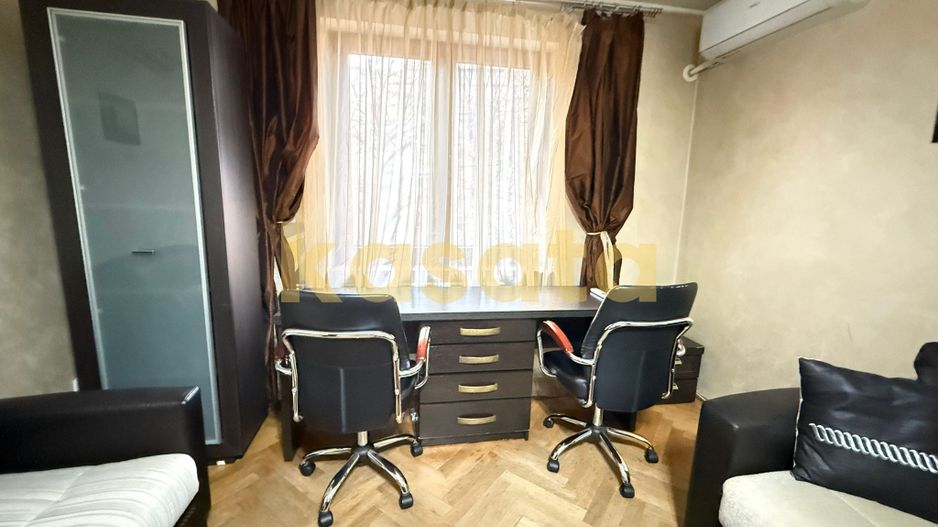 Apartament 3 camere Romană – de închiriat, poziție ultracentrală - Poză 4