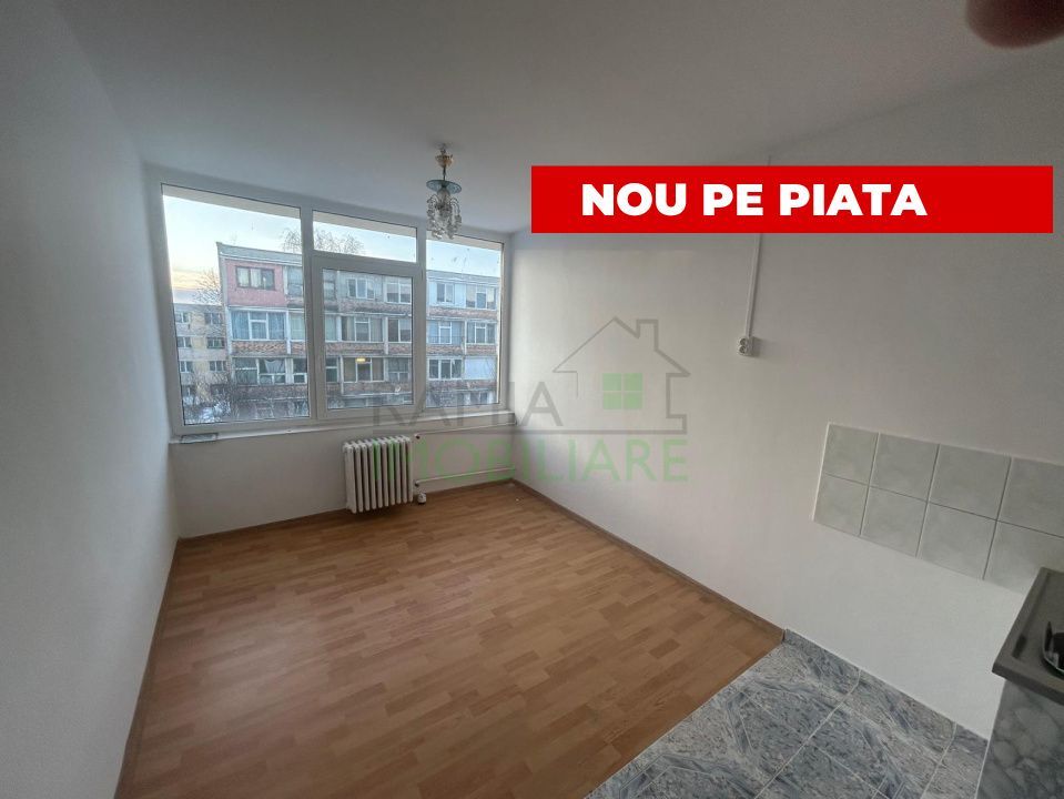 Garsoniera tip Cameră Tractorul, etaj intermediar - Poză 1