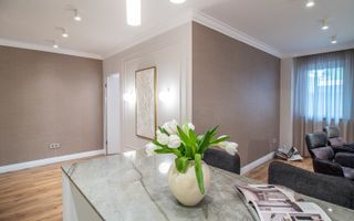 Oportunitate de investitie! Apartament cu 3 camere,zona centrala! 1100 euro chirie! - Poză 2