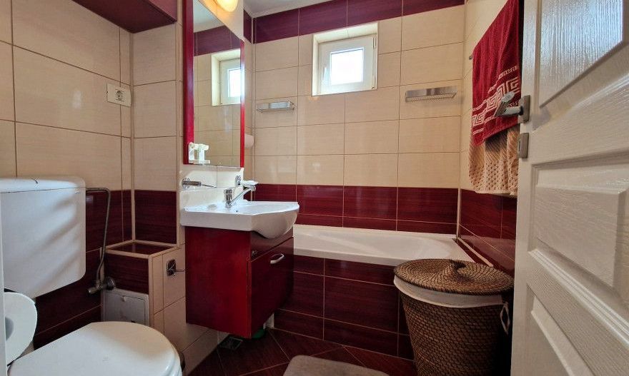 Apartament 2 camere, mobilat și utilat modern! - Poză 8