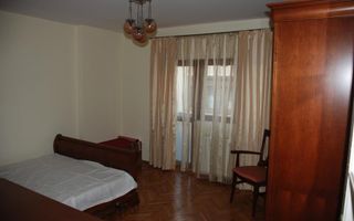Apartament 3 camere Dorobanți – Piața Victoriei, 76 mp utili, 2 băi, renovat - Poză 3