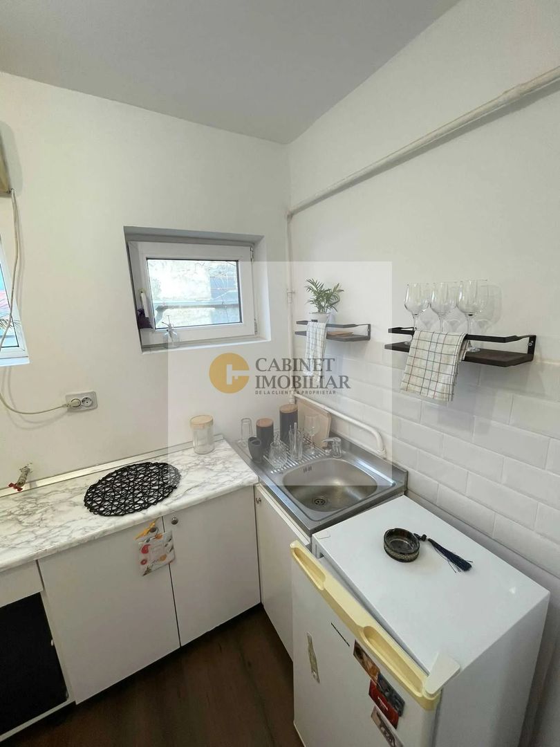 Garsoniera | Bulevard Nicolae Balcescu | Mansarda | Renovata - Poză 4