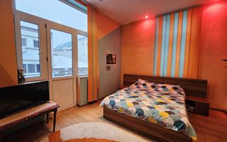 Proprietate in vila, etaj, partial renovat - Pasajul Unirii - 154 mp - Poză 13