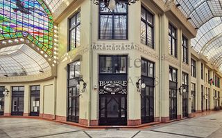 Apartament ultracentral in Pasajul Vulturul Negru din Oradea - Poză 1