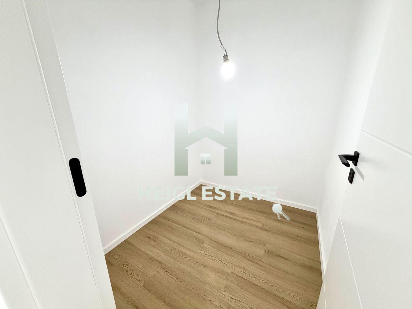 Apartament cu 4 camere pe 2 nivele in Giroc - Poză 11