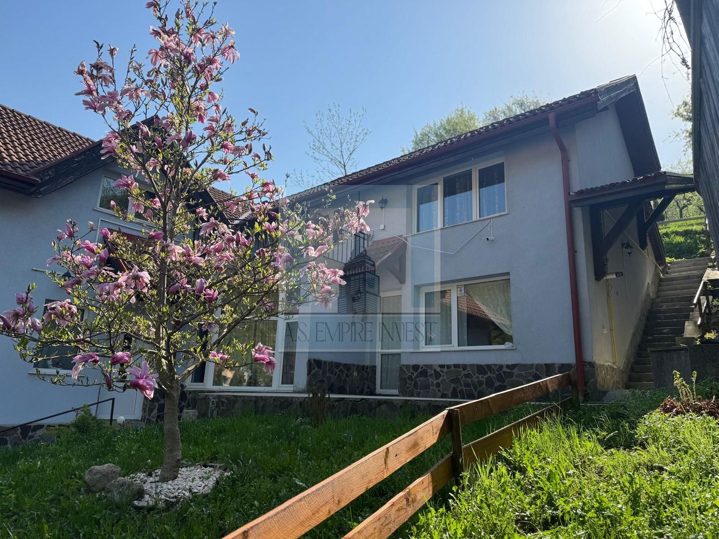 Vilă deosebită cu 6 camere în zona Şchei, Braşov - Poză 1