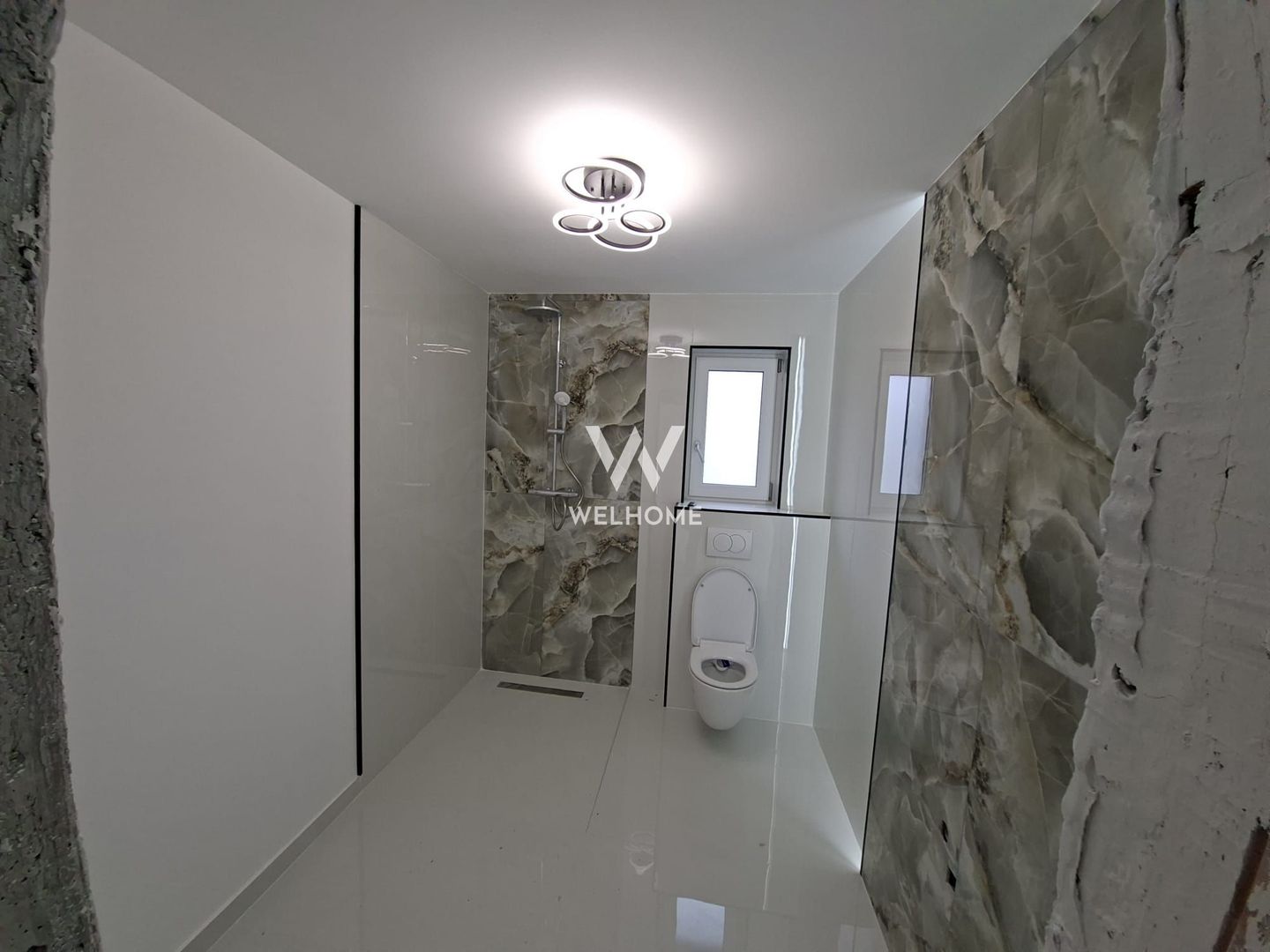 Casa superba la 5 min de Sibiu. COMISION 0 - Poză 11