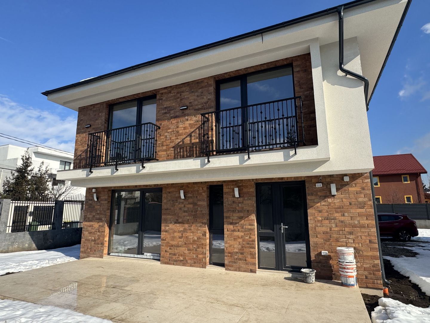 Otopeni Vila P+1+M exclusivista in zona BUNA - Poză 1