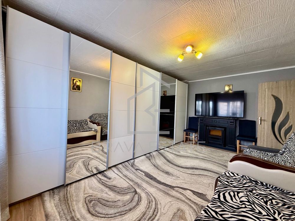 Apartament 3 camere, balcon, garaj, beci,  zona Floresti - Poză 2