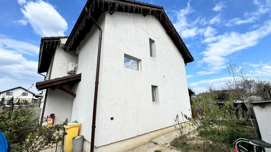 COMISION 0% | Duplex Mobilat Cu 4 Camere | Giroc | 90 mp | Teren 200mp - Poză 2