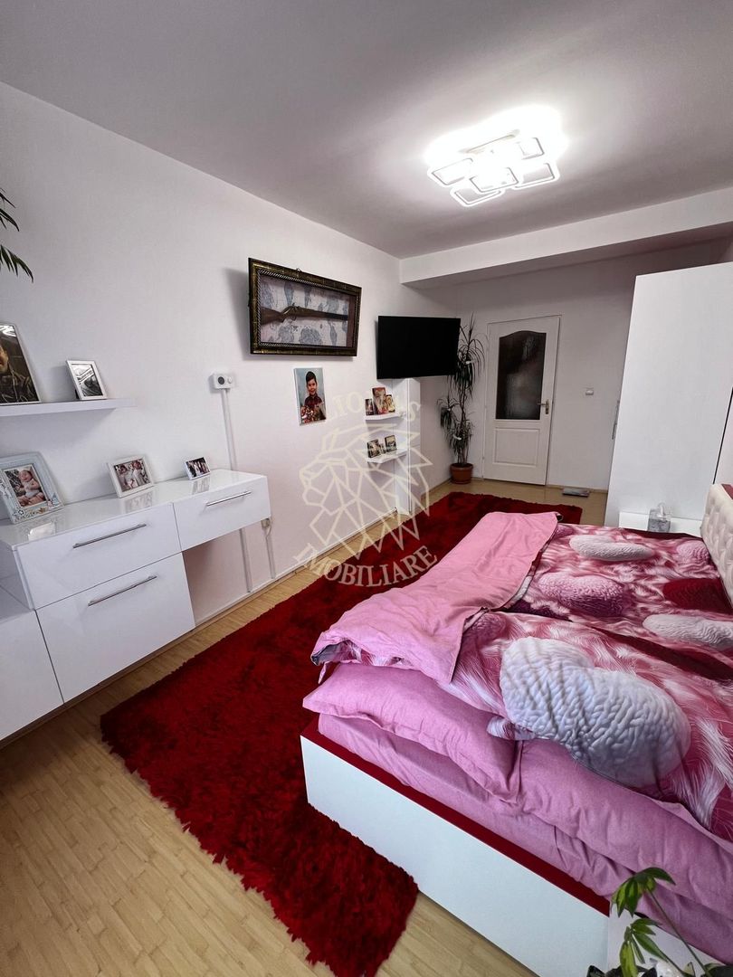 Apartament decomandat 2 camere-balcon-2 locuri parcare-Zona Pompieri - Poză 2