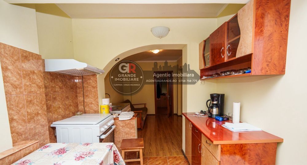 Str Victoriei - Apartament 2 cam decomandat Central - Poză 5