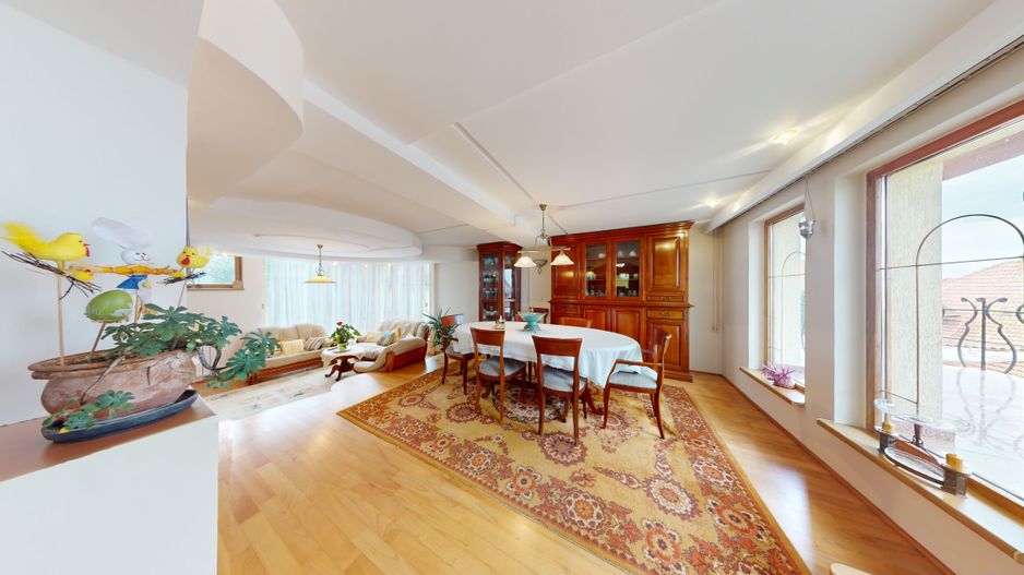 Casa individuala - 7 camere, 278 mp utili - Strand - Poză 7