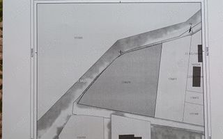 Vând teren intravilan - Poză 1