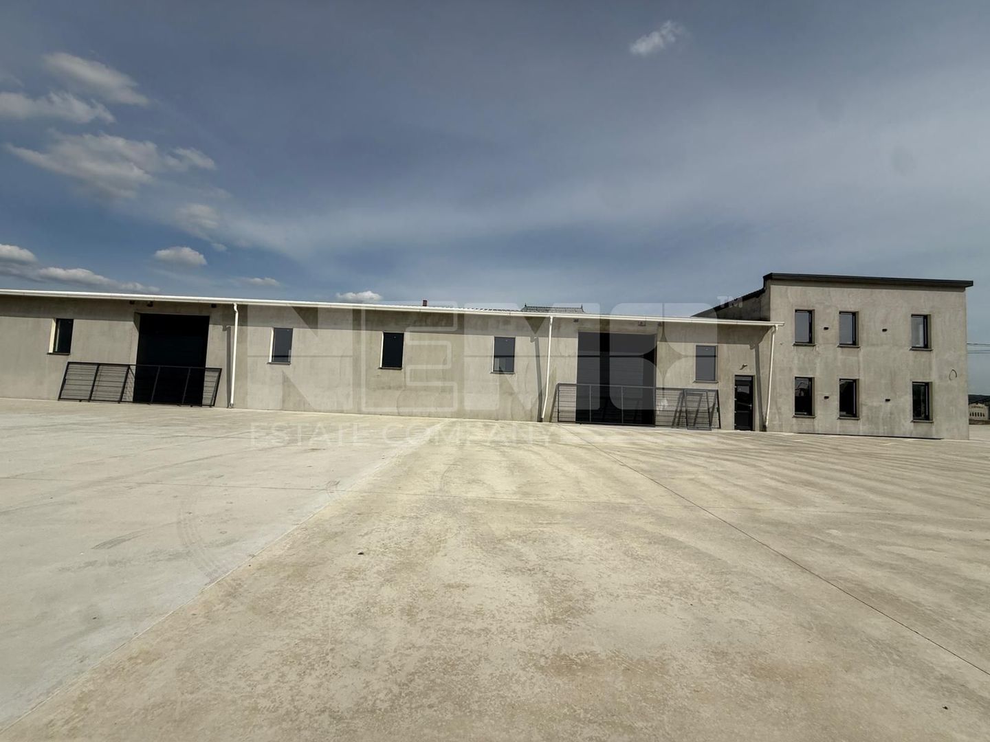 Hala 500 mp|Teren 1,3 ha|Birouri & Apartament| Rădăuți – Badeuti - Poză 4