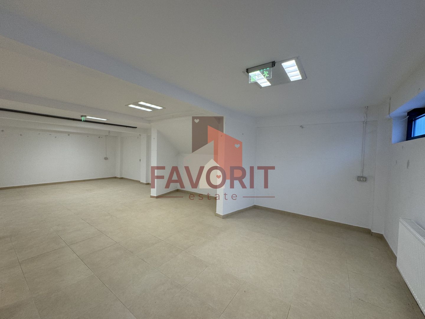 Spatiu de inchiriat aproape de Piata 700 si zona centrala - Poză 3