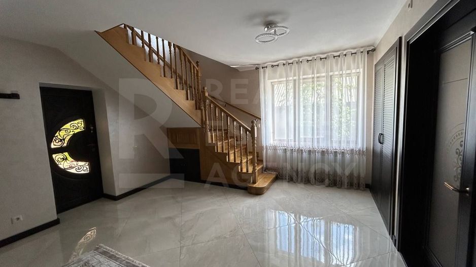 Vânzarea, casa/villa, 4 camere, str. Taras Șevcenco, Pământeni - Poză 38