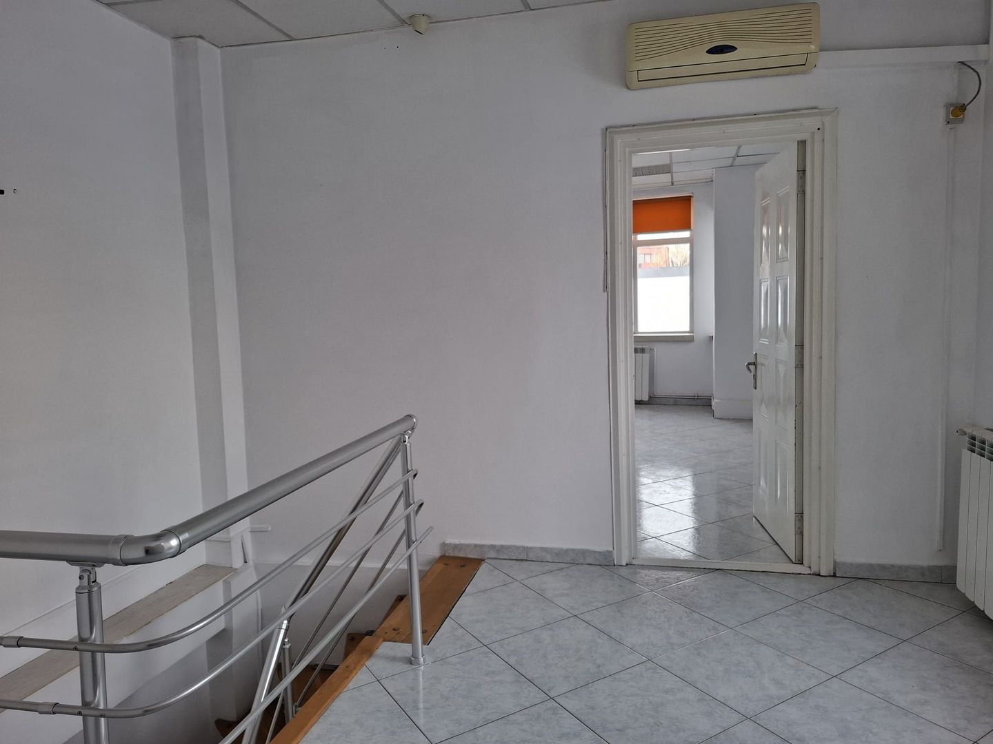 URGENT!, libera, rezidential/birou/comercial, 2 intrari, NEGOCIABIL - Poză 15